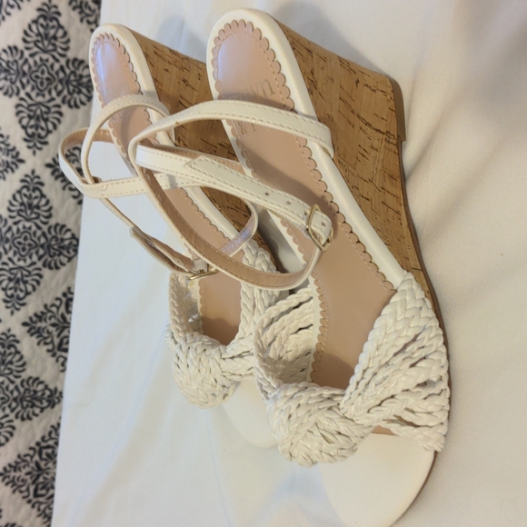 NWT Crown & Ivey Wedge Sandals - Picture 2 of 5